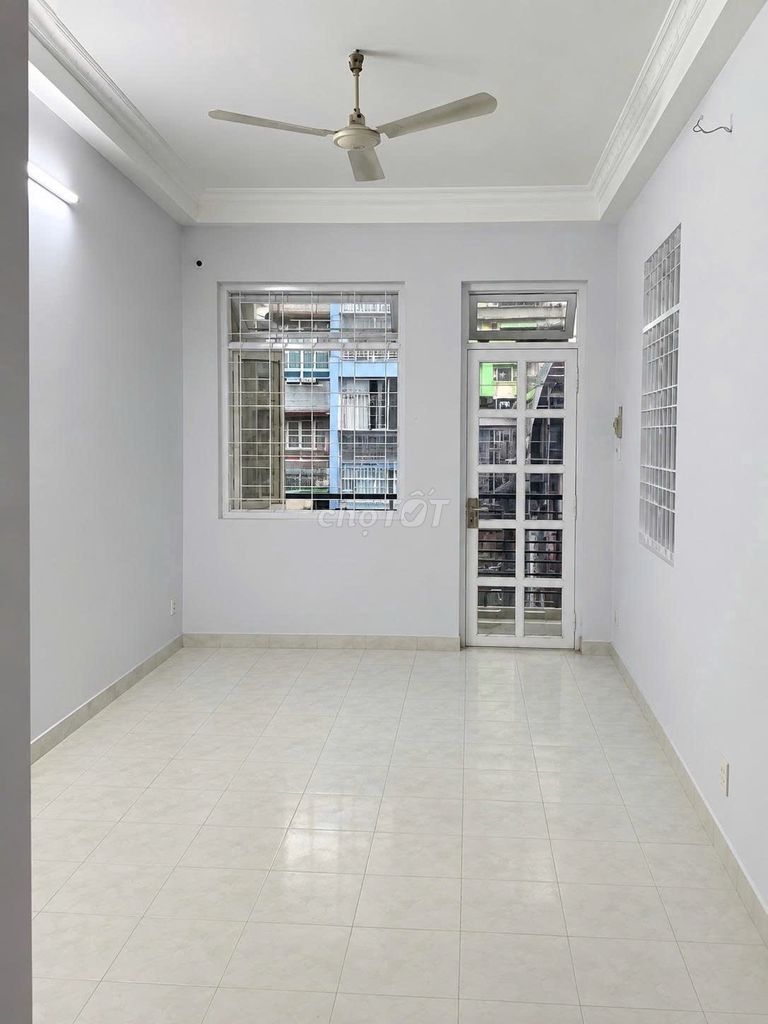 Rent the original house, 730/47 Lê Văn Sỹ, 1907 12, District 3.