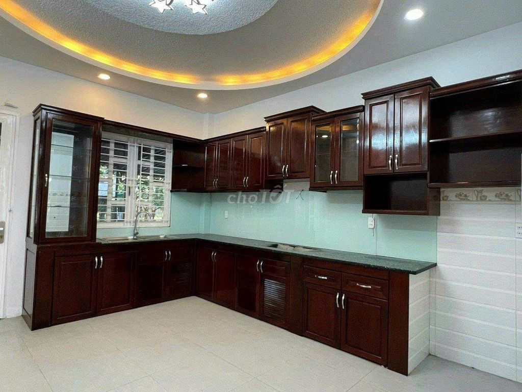 Need to rent an alley building 49/3 A Phan Đăng Lưu-7 Q.Phú Nhuận.