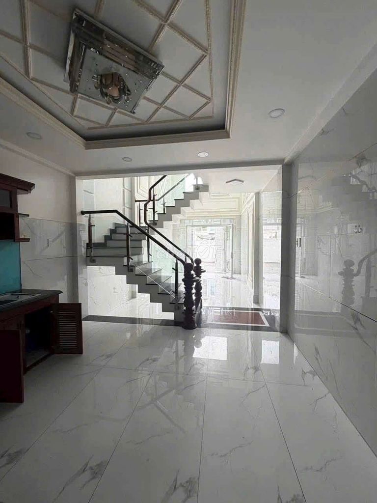 Rent a sinco street-- Tên Lửa-17 trieu - 4 bedroom - 4th floor - car alley