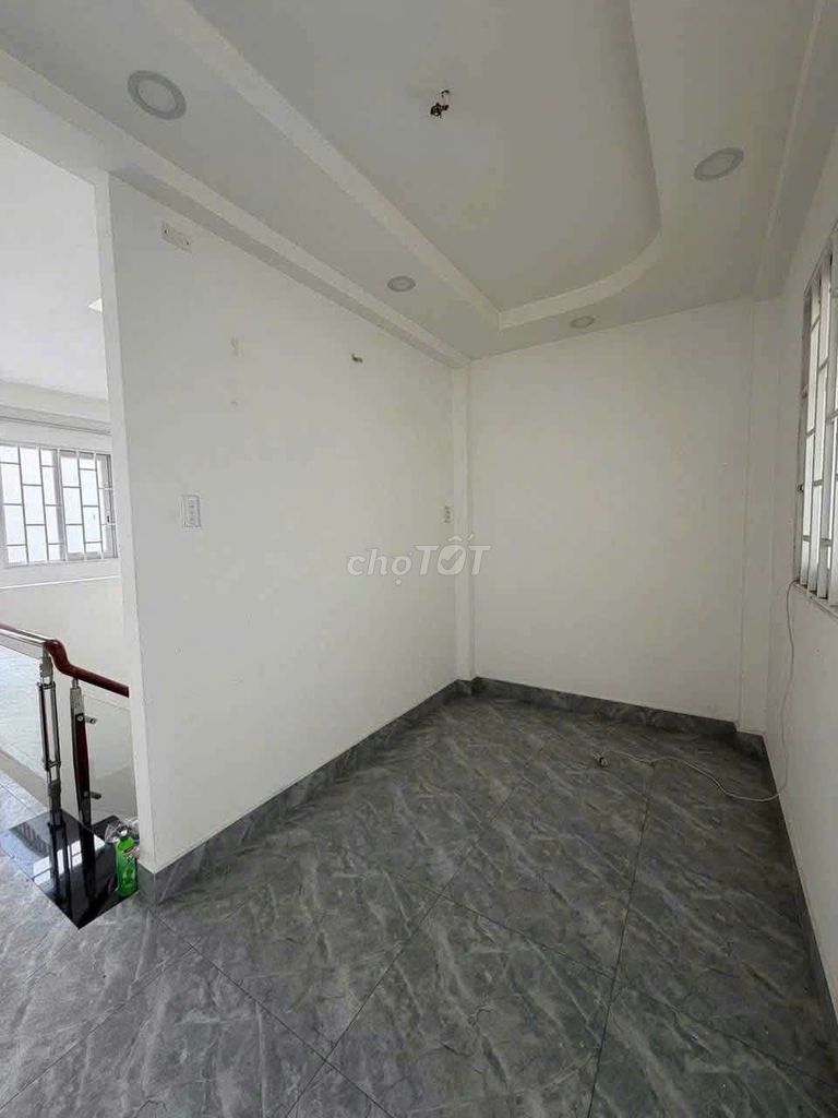 Rent a sinco street-- Tên Lửa-17 trieu - 4 bedroom - 4th floor - car alley