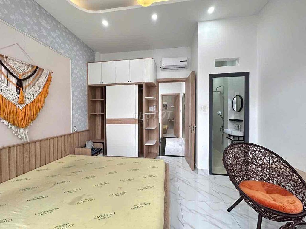 Nice new apartment hiding out at 33 Qq11111.