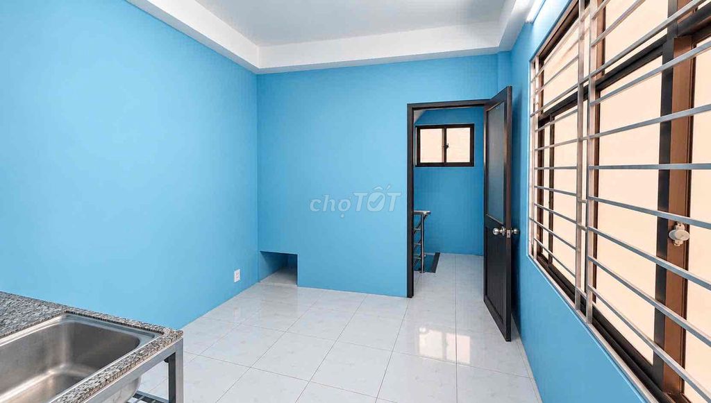 4 bedroom 2,6 x 4th of August's revolution