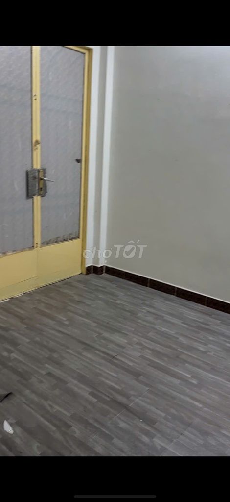 The owner rented the original Nguyễn Thiện Thuật, 070 14, Bình Thạnh