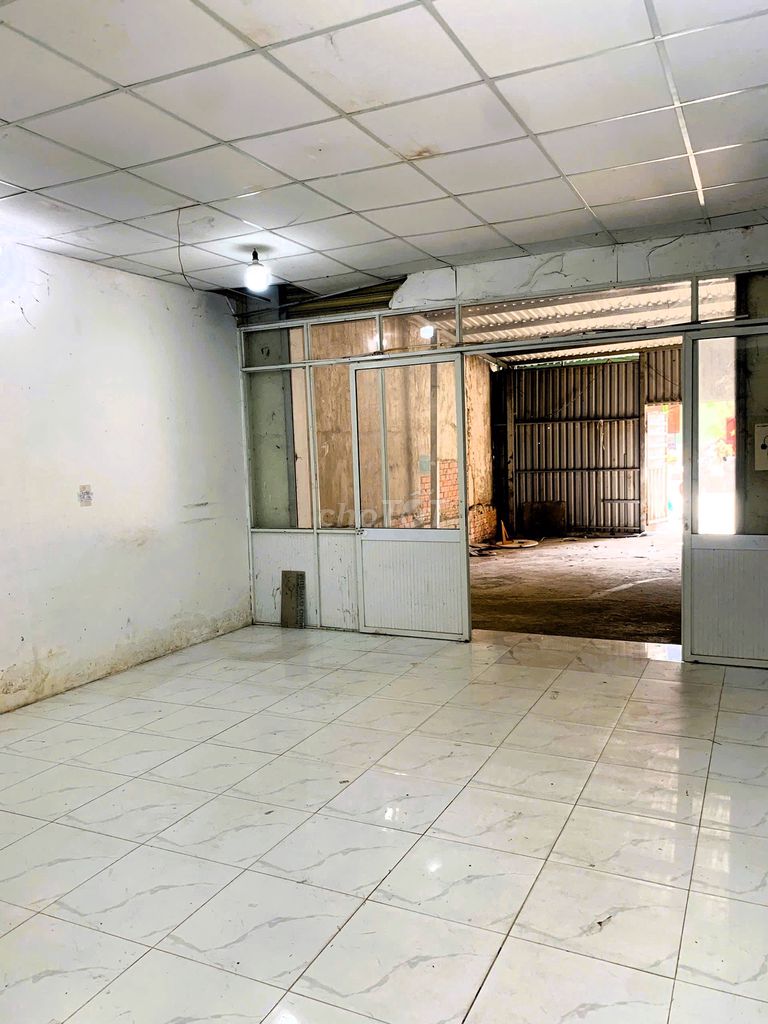 Rent the warehouse or at a good price kdc Hồng Long squared