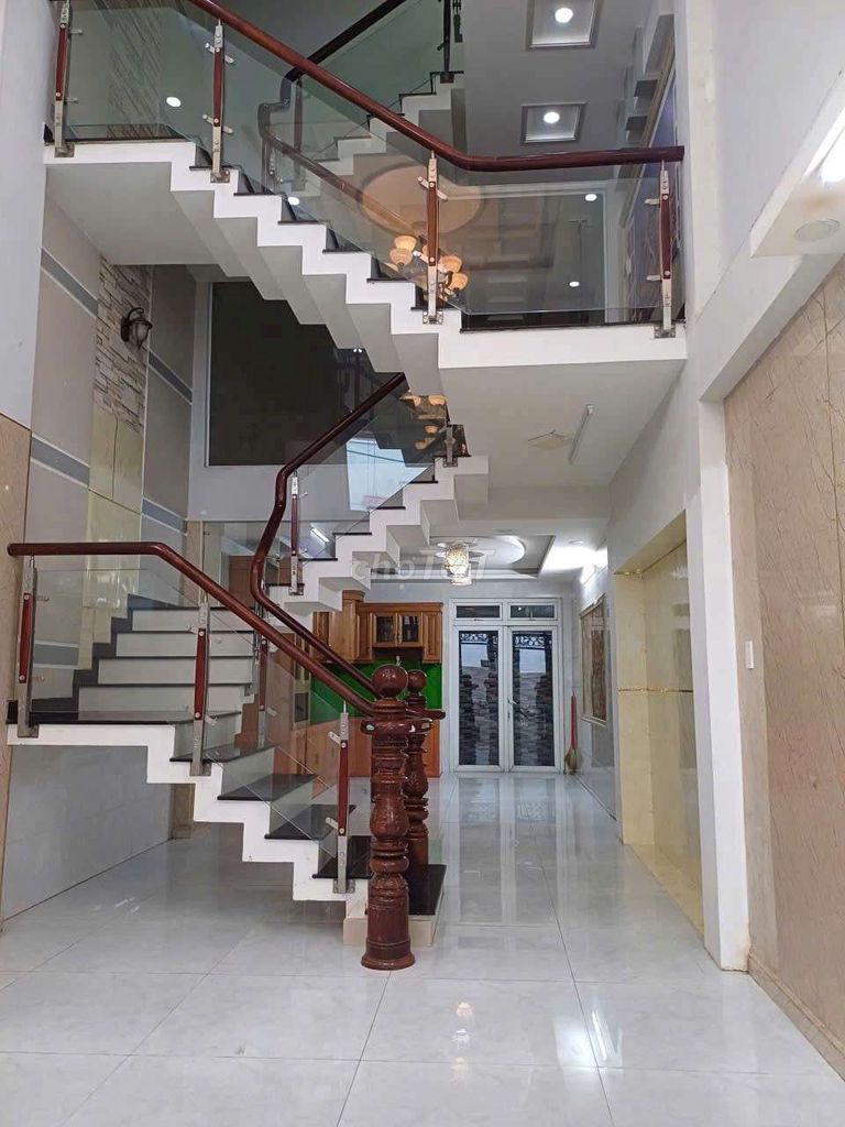 Alley 20 Nguyễn Văn Dung, 1802 6, 4 x 17 meters, 1 float, 2 stories, 4 bedrooms