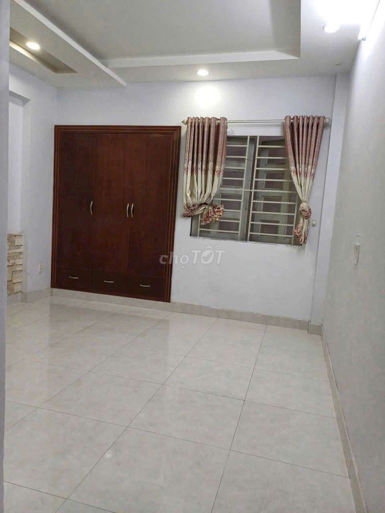 Alley 20 Nguyễn Văn Dung, 1802 6, 4 x 17 meters, 1 float, 2 stories, 4 bedrooms