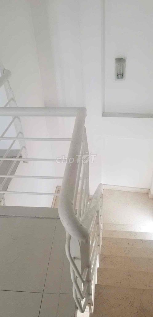 Renting two-sided houses-- Số 25, Tân Quy, District 7 16 million a month.