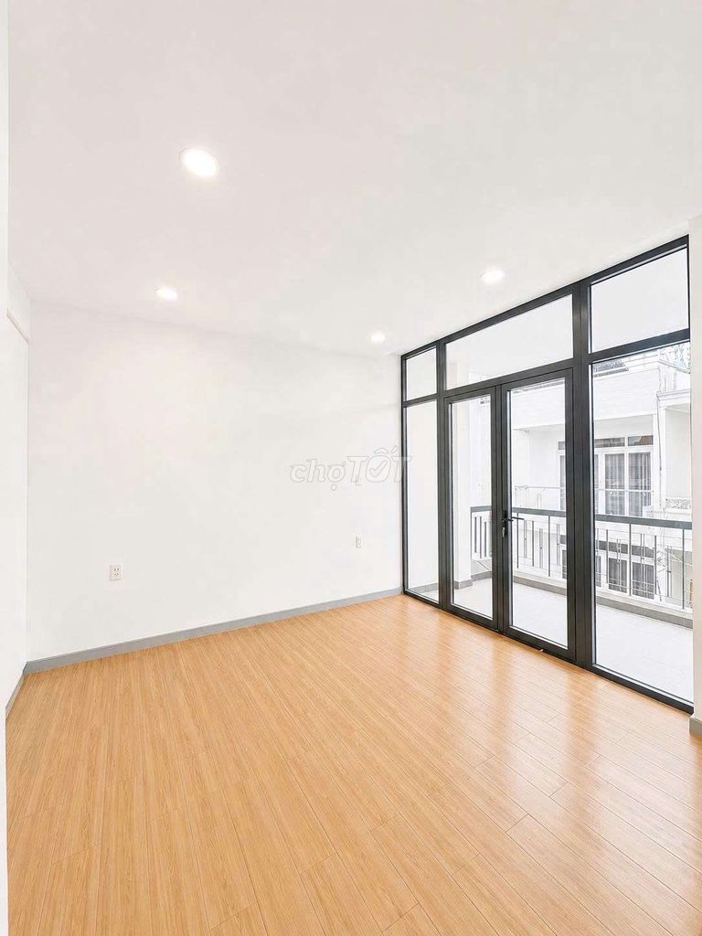 Nice white house- Lạc Long Quân axis, tb-tb-Acre 6 x13, new home LPL