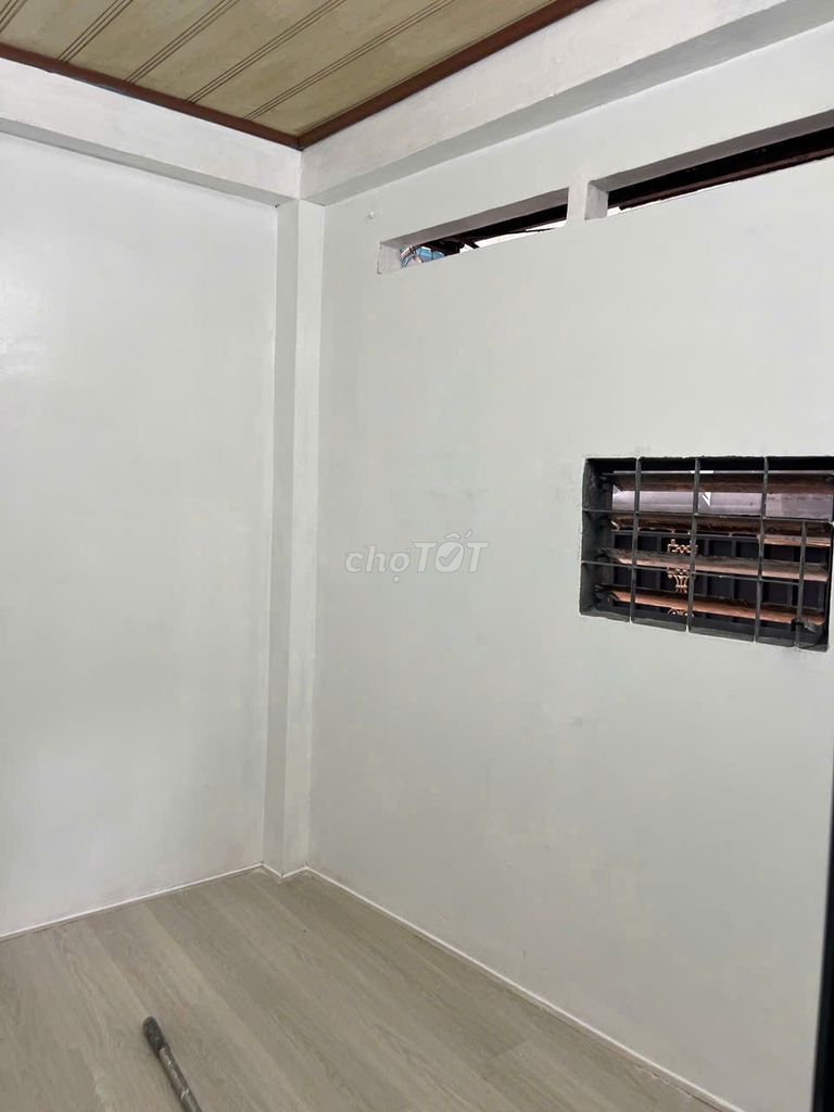 Rent the original apartment-- District 3, close to the ground.