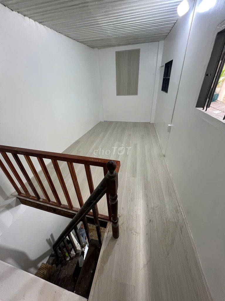 Rent the original apartment-- District 3, close to the ground.