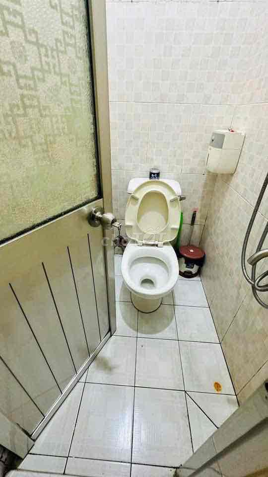 9 million a month : 2 bedrooms rented to square root 1325/ Phan Văn Trị