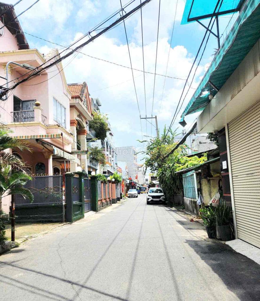 Rent a new house, truck-three to-do-size- Phan Huy Ích.