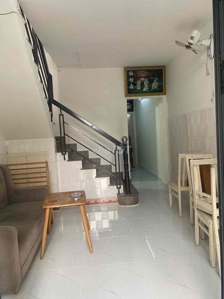 - A new paint house. - A Thủ Đức-two bedroom. Two furniture toilets.
