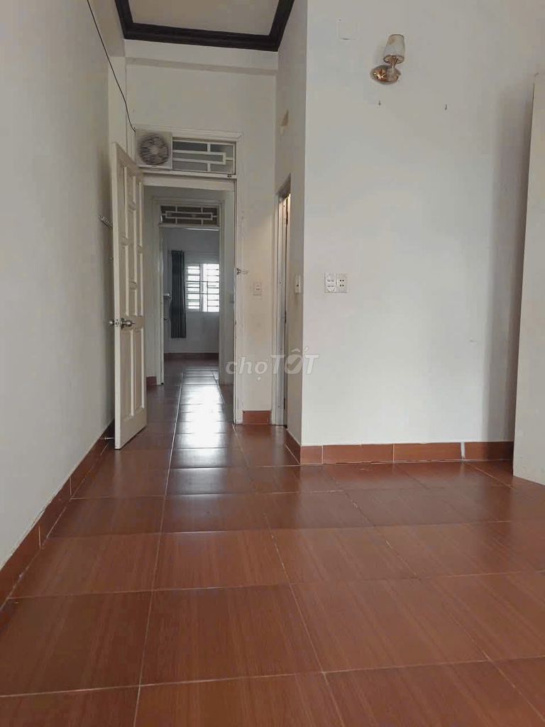 Rent an alley 8M Nguyễn Ảnh Thủ P. Hiệp Thành District 12