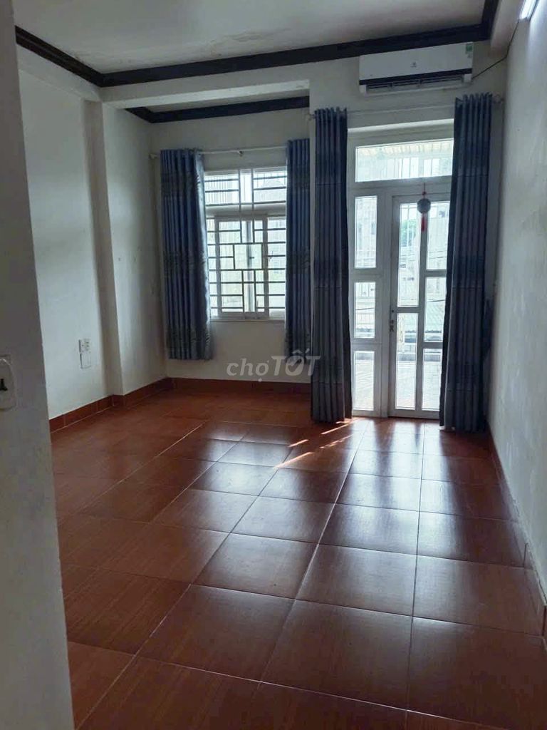 Rent an alley 8M Nguyễn Ảnh Thủ P. Hiệp Thành District 12