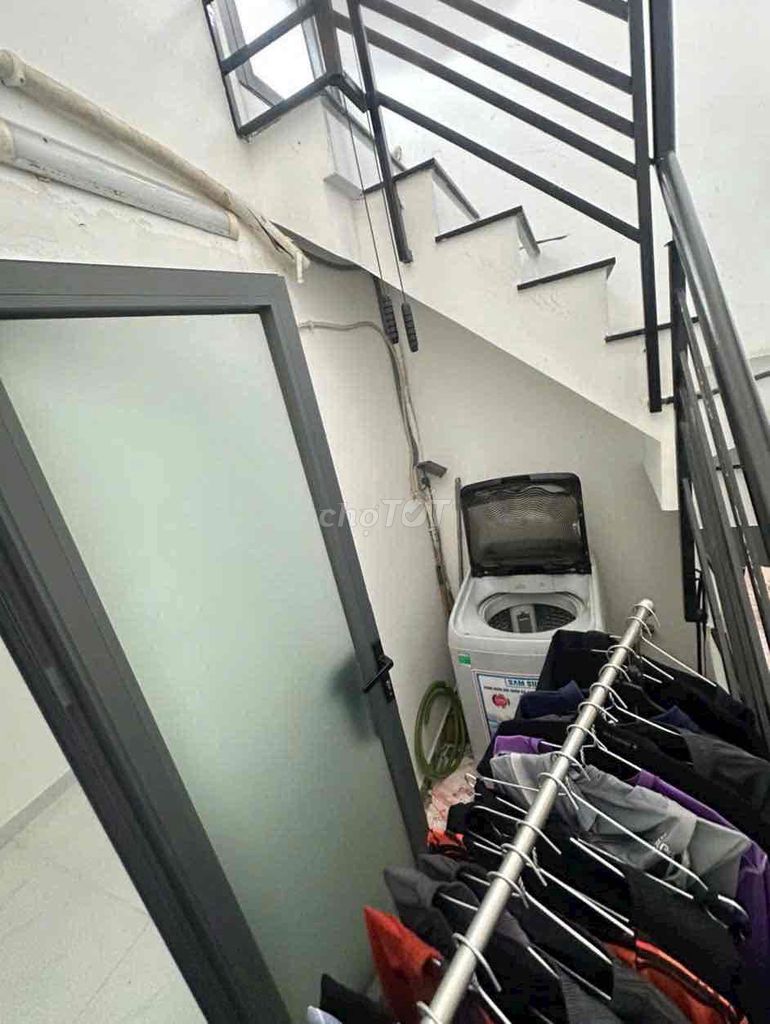 We'll hire 776 Thống Nhất, 3 bedrooms. 3 Full House toilets. 12 million.