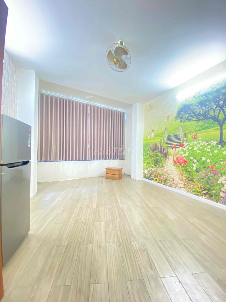 Rent a 1 6th District right at Võ Văn Kiệt 50 m2 6 floors of furniture at 25 million
