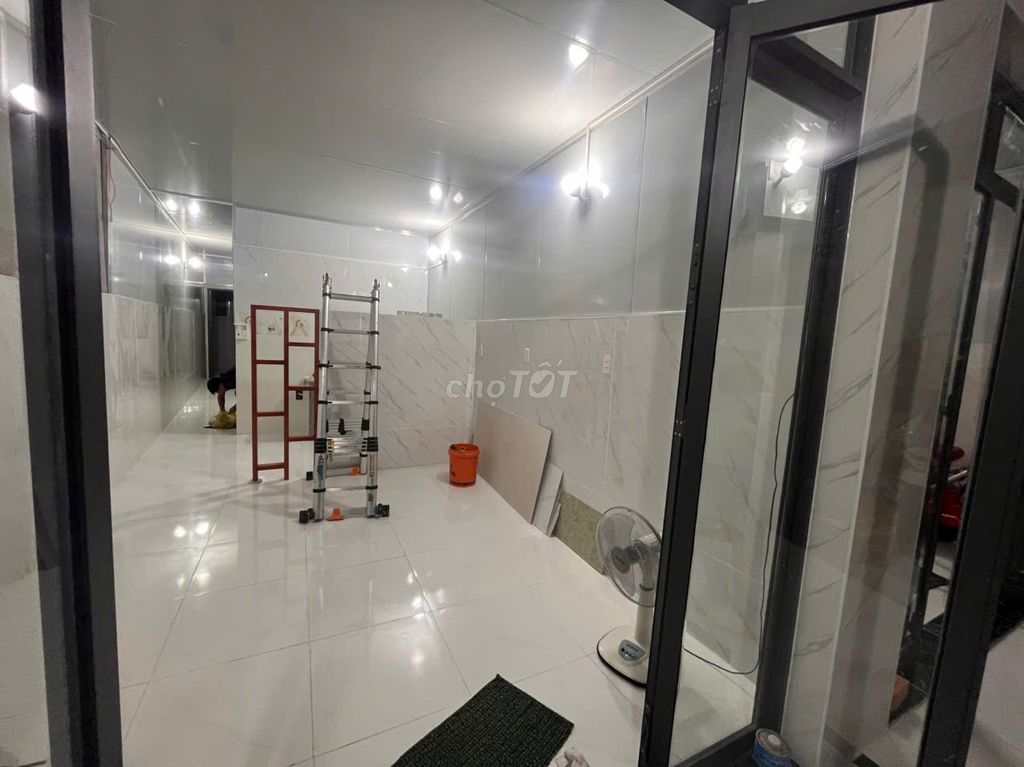Rent the original house 80 meters.