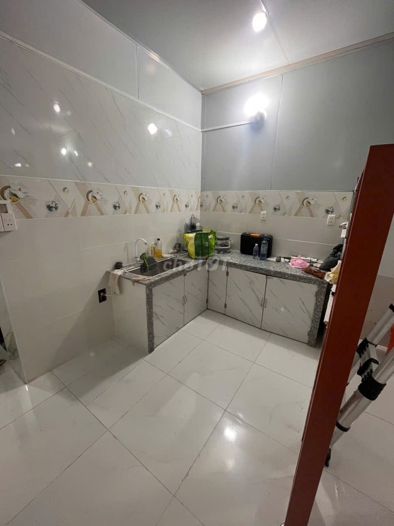 Rent the original house 80 meters.