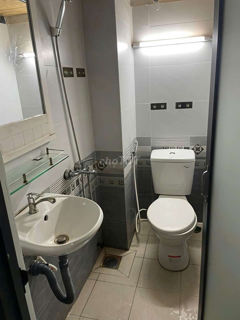 Master to 32 rooms 32 toilets, full Quang Trung clients united