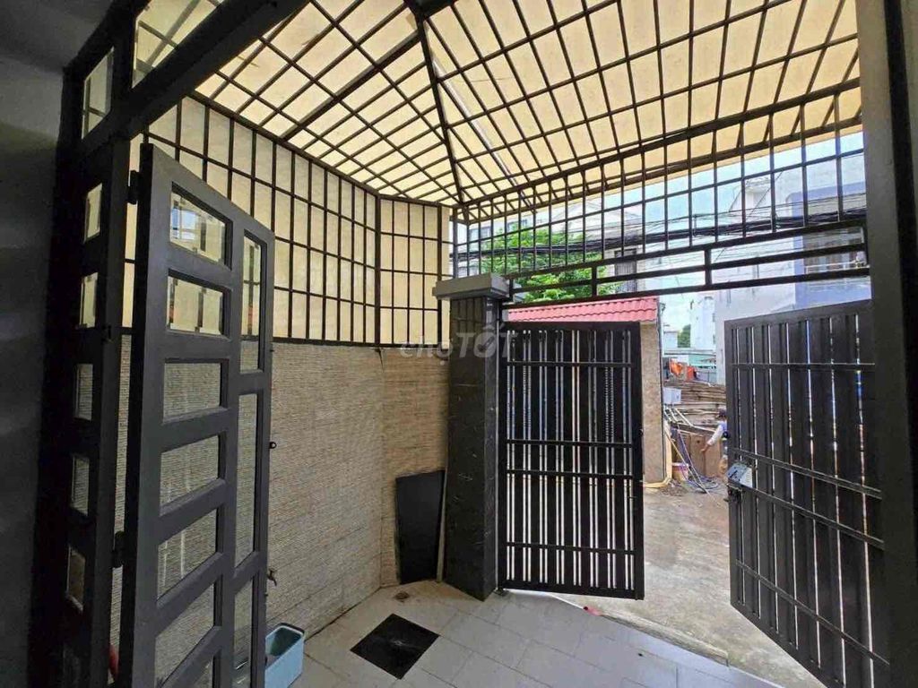 Renting an alleywayway near 7th and 740 a month