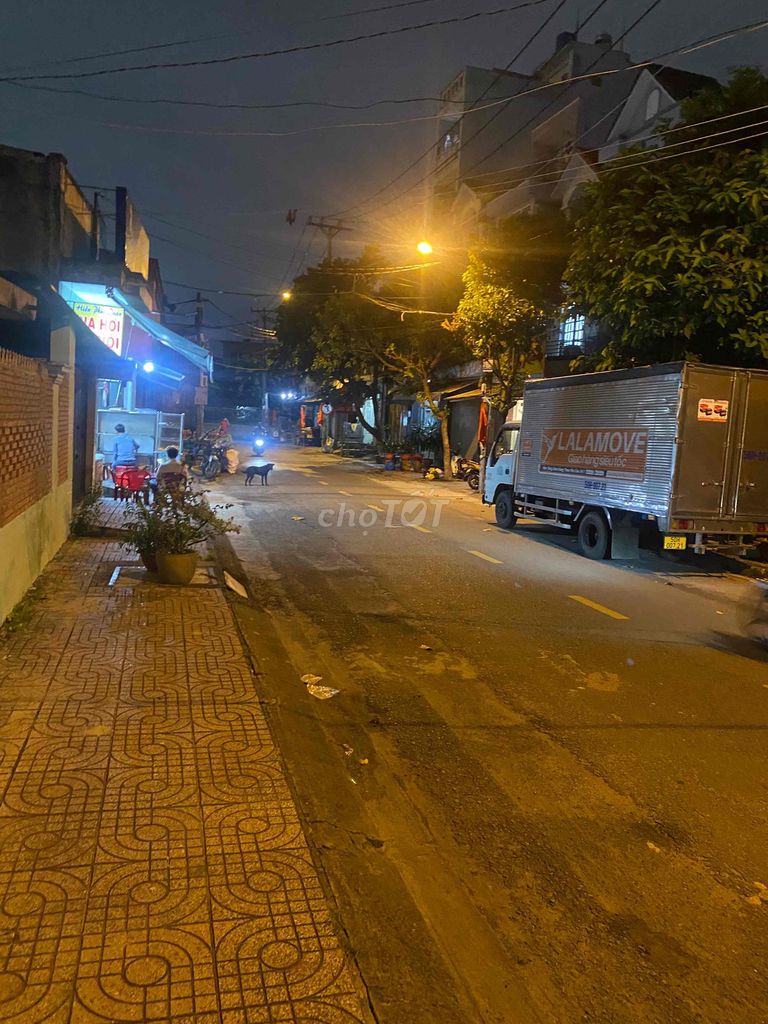 Trung Mỹ Tây Q12 front house.