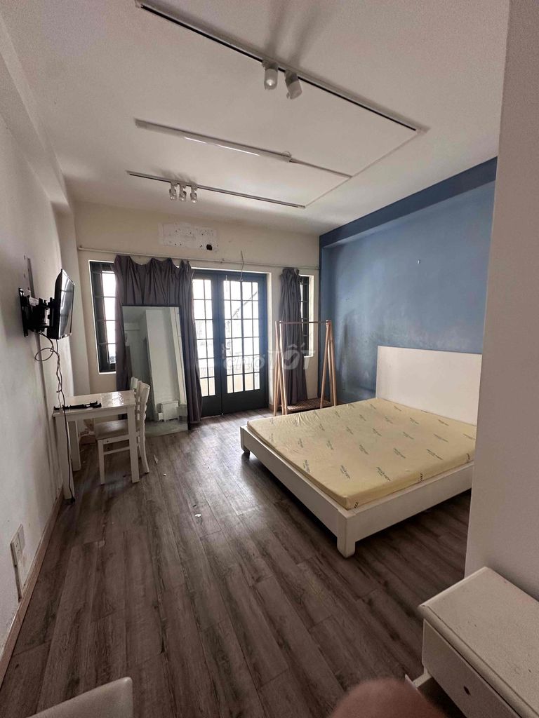 Rent the house as a service apartment at Bến Thành, 1470 toilets.