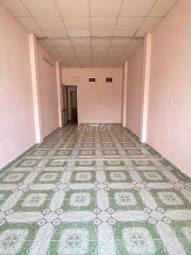 The square root is 3 m5 x12 meters in the alley 861 Trần Xuân Soạn P.Tân Hưng District 7