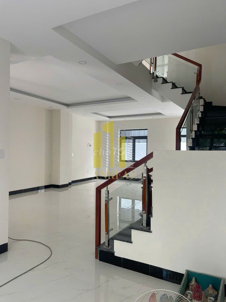 Rent the villa at Bát Nàn :417 M2--50 million.
