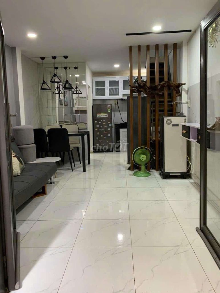 Two-story, two-story, bedroom 3 with the 15 QQ.Bình Thạnh.