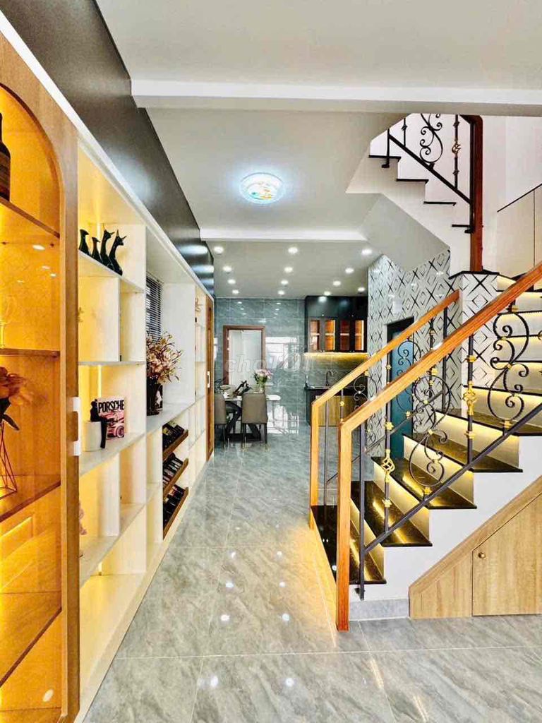 Four bedrooms, four toilets, 15 million.