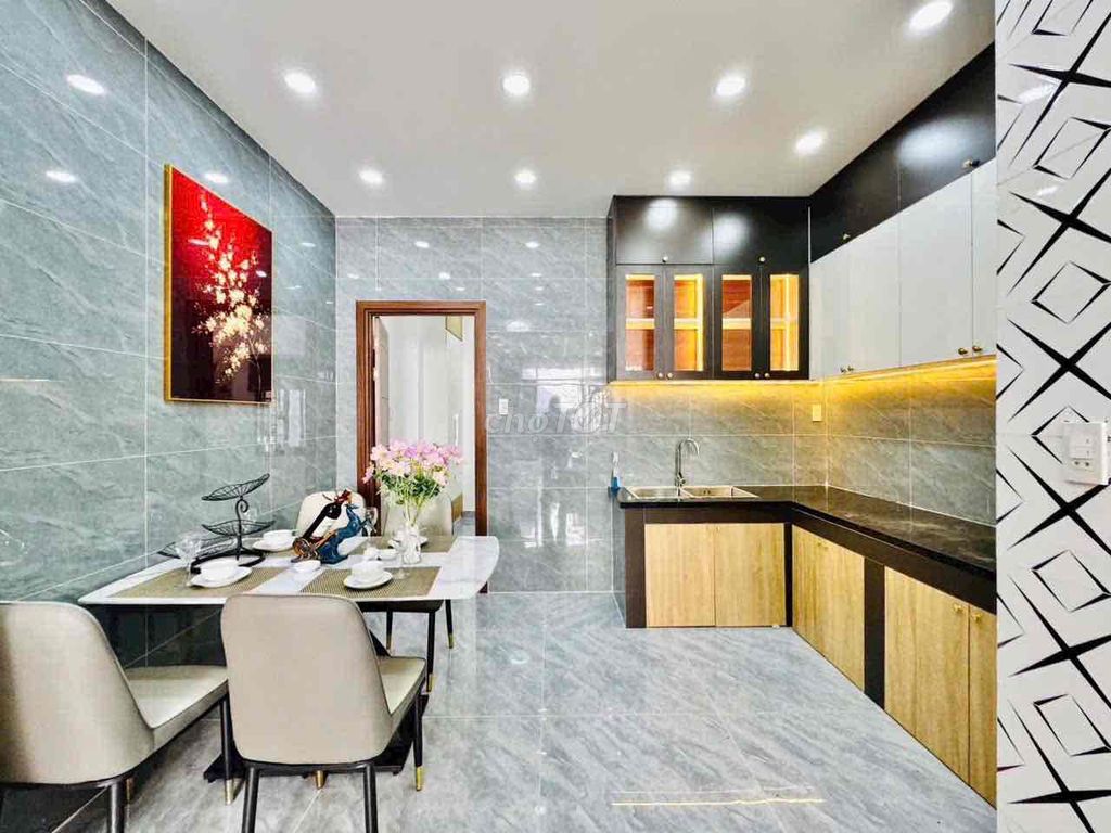 Four bedrooms, four toilets, 15 million.