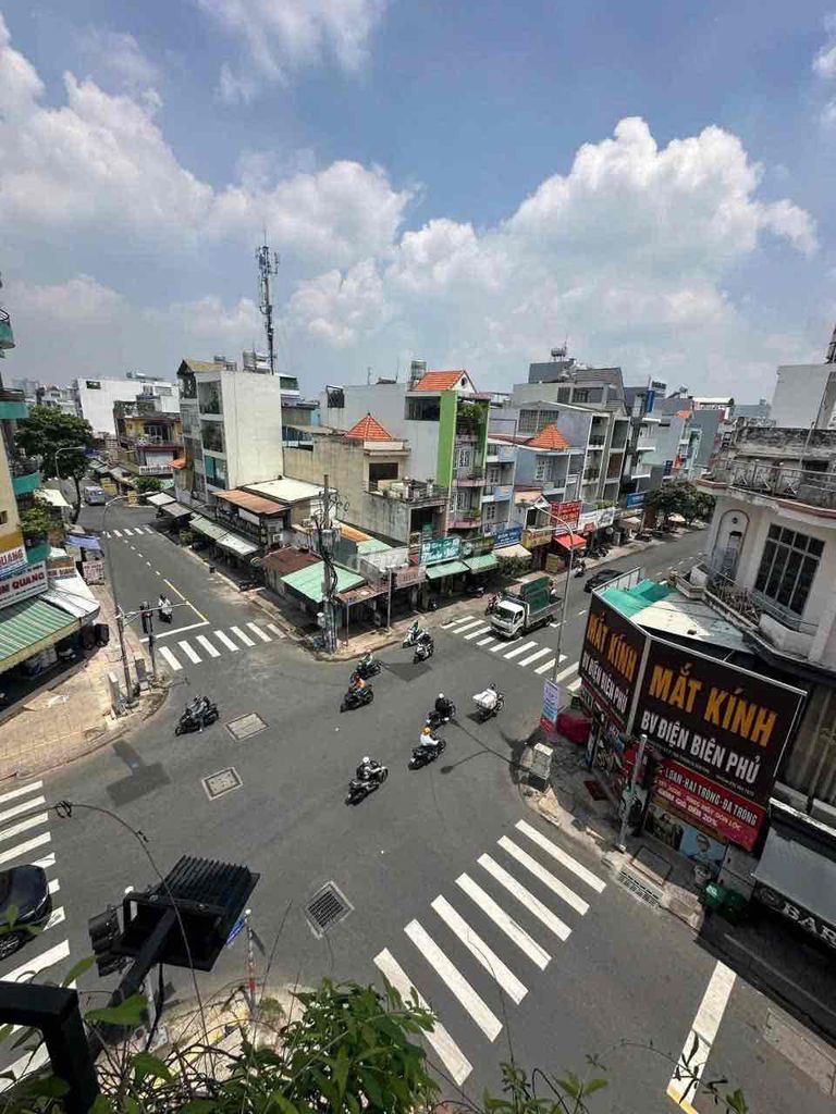 Rent a two-sided Trương Vĩnh Ký root house