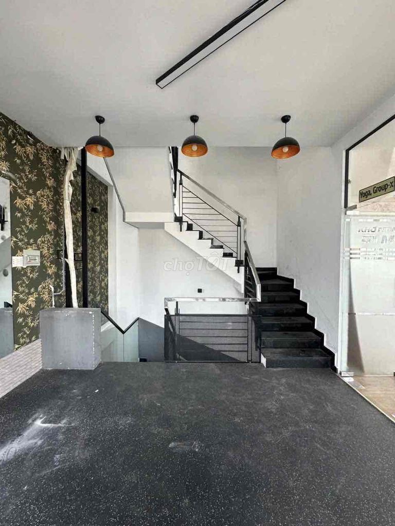 Rent a two-sided Trương Vĩnh Ký root house