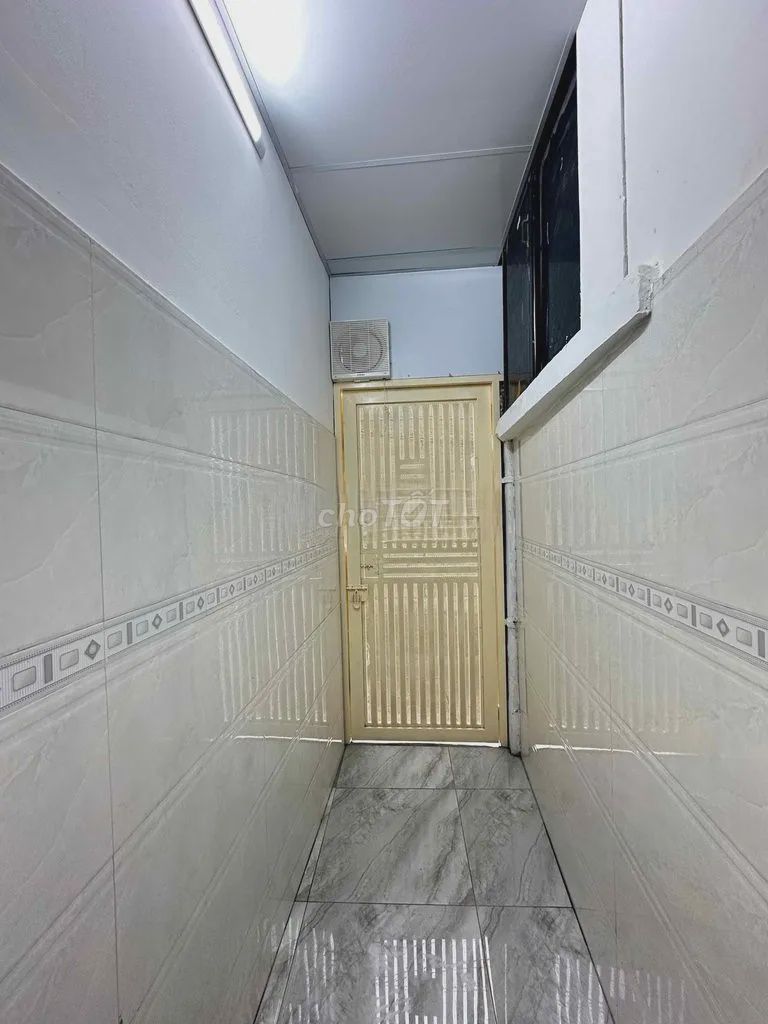 The original building is for the alleys of cmt8,730 11, 3 areas 3 x 5 meters, 2 cheap toilets.