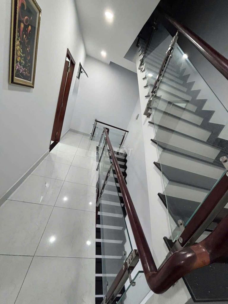 Rent the whole new super, 2 bedrooms, 3 toilets, 8577 11 Gò Vấp
