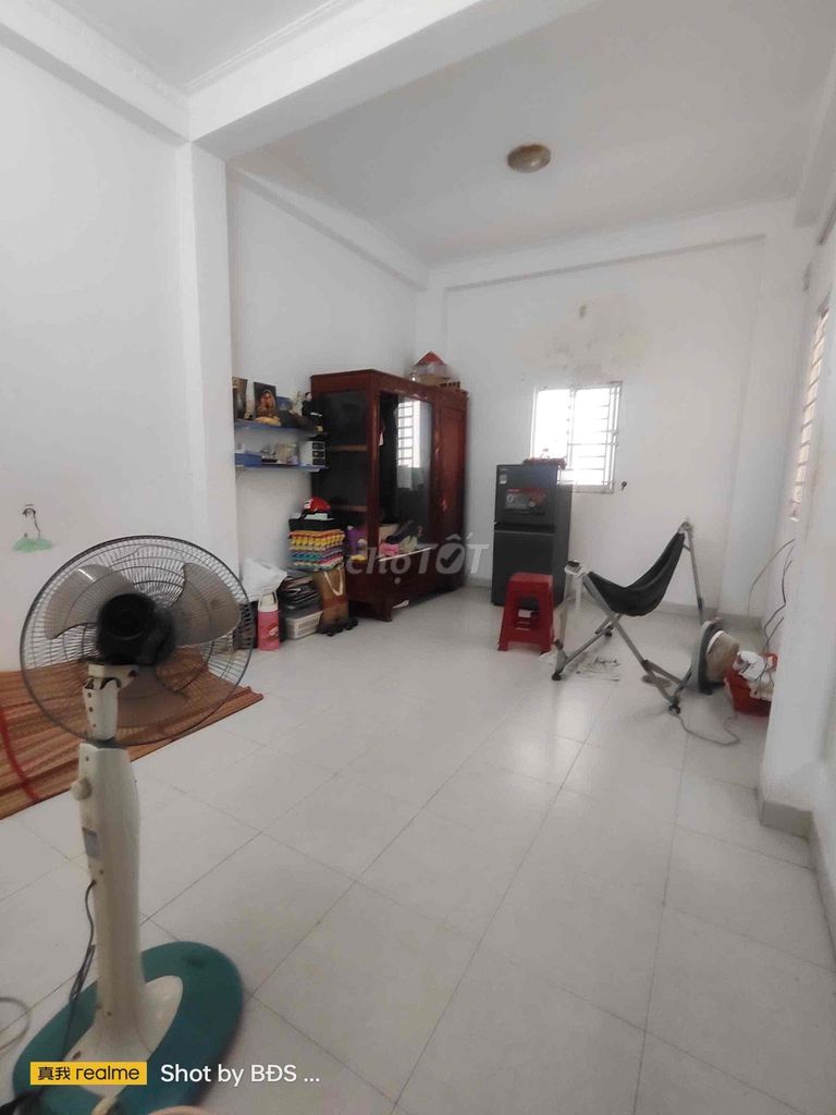 1 3rd floor bedroom 1 st ql13 near the University of Hail 12 million