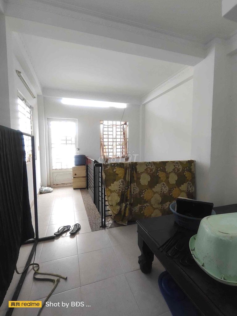 1 3rd floor bedroom 1 st ql13 near the University of Hail 12 million