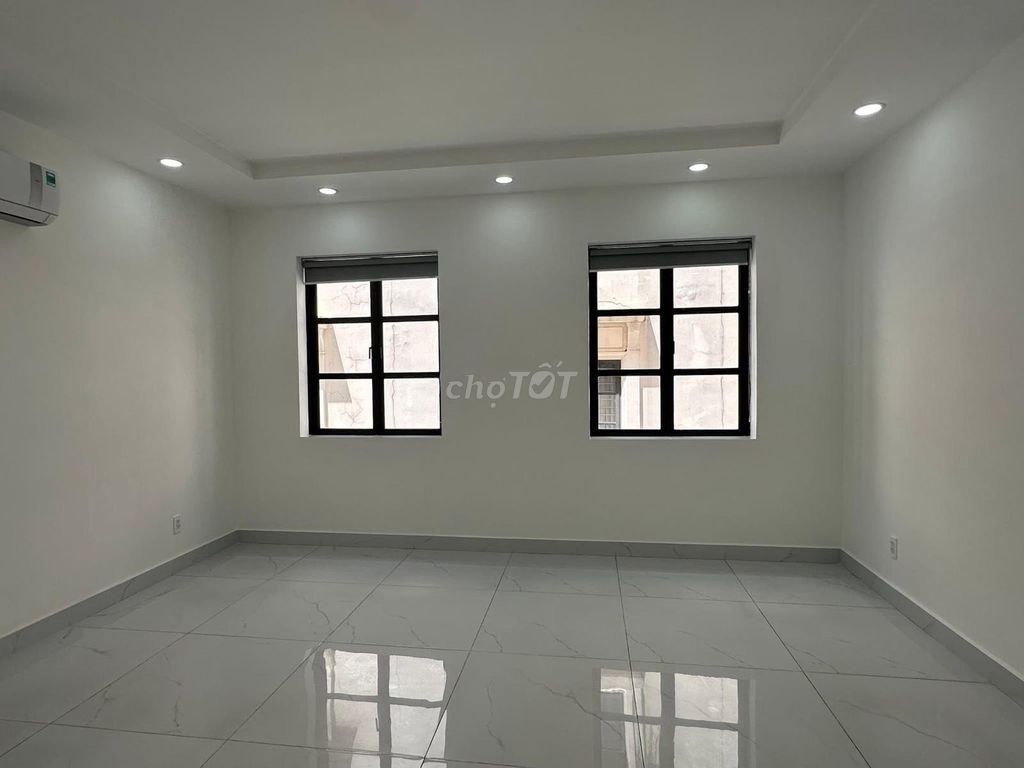 Rent City Park Hills Street, Gò Vấp, 7 bedrooms, elevators.