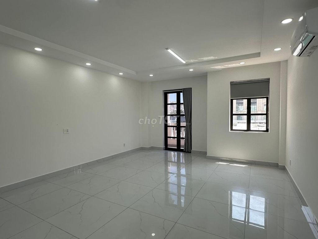 Rent City Park Hills Street, Gò Vấp, 7 bedrooms, elevators.