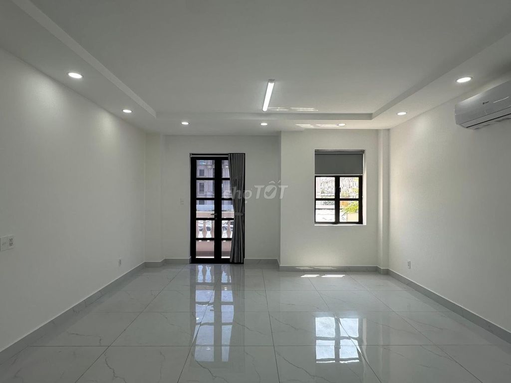 Rent City Park Hills Street, Gò Vấp, 7 bedrooms, elevators.