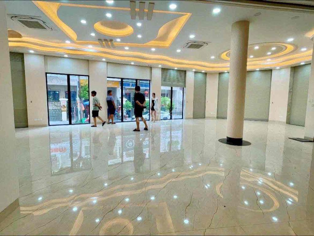 Rent a 2-sided corner 10 x 20 –land park-hills Gò Vấp