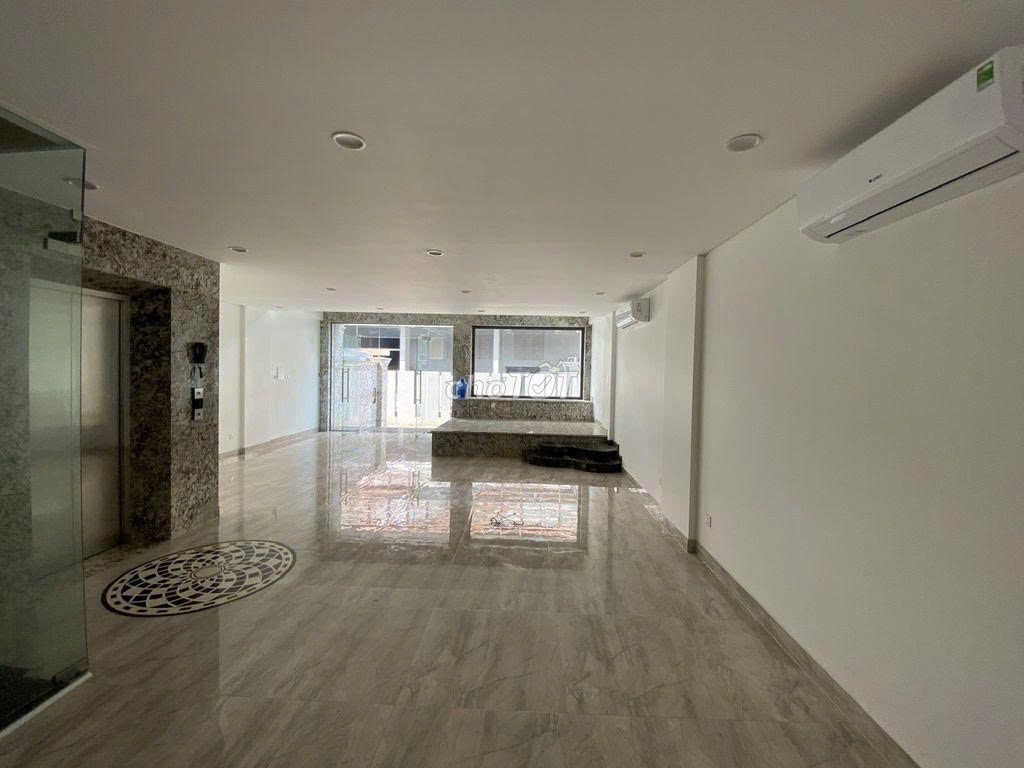 Rent 11 A. 60th Street, plantation, District 2 across 7 M-- 6th floor vault.