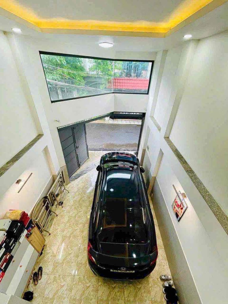 Nice new home, 696 Dương Quảng Hàm-7.5.