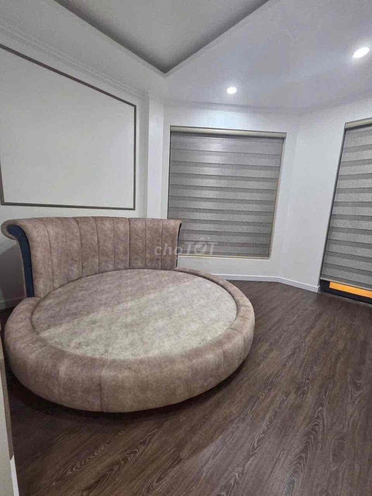 Nice new home, 696 Dương Quảng Hàm-7.5.