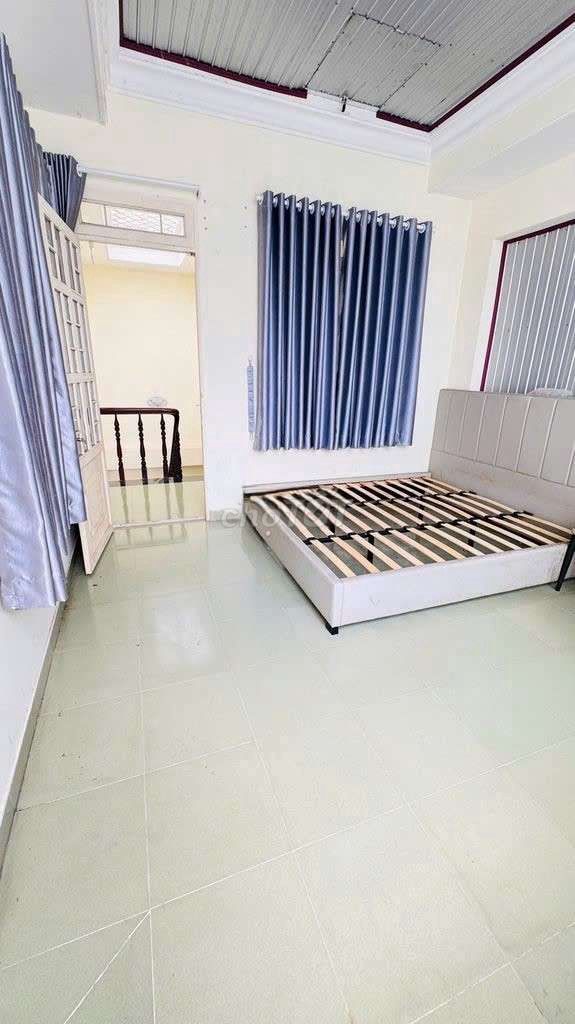 Rent Nguyễn Trọng Lội.3 bedrooms, 4 toilets for 17 million.