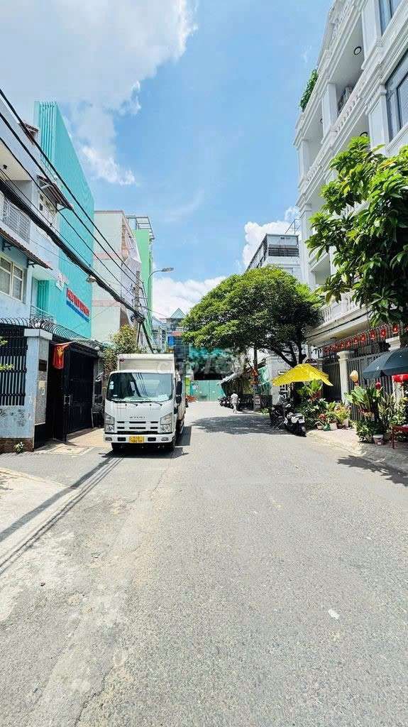 Rent Nguyễn Trọng Lội.3 bedrooms, 4 toilets for 17 million.
