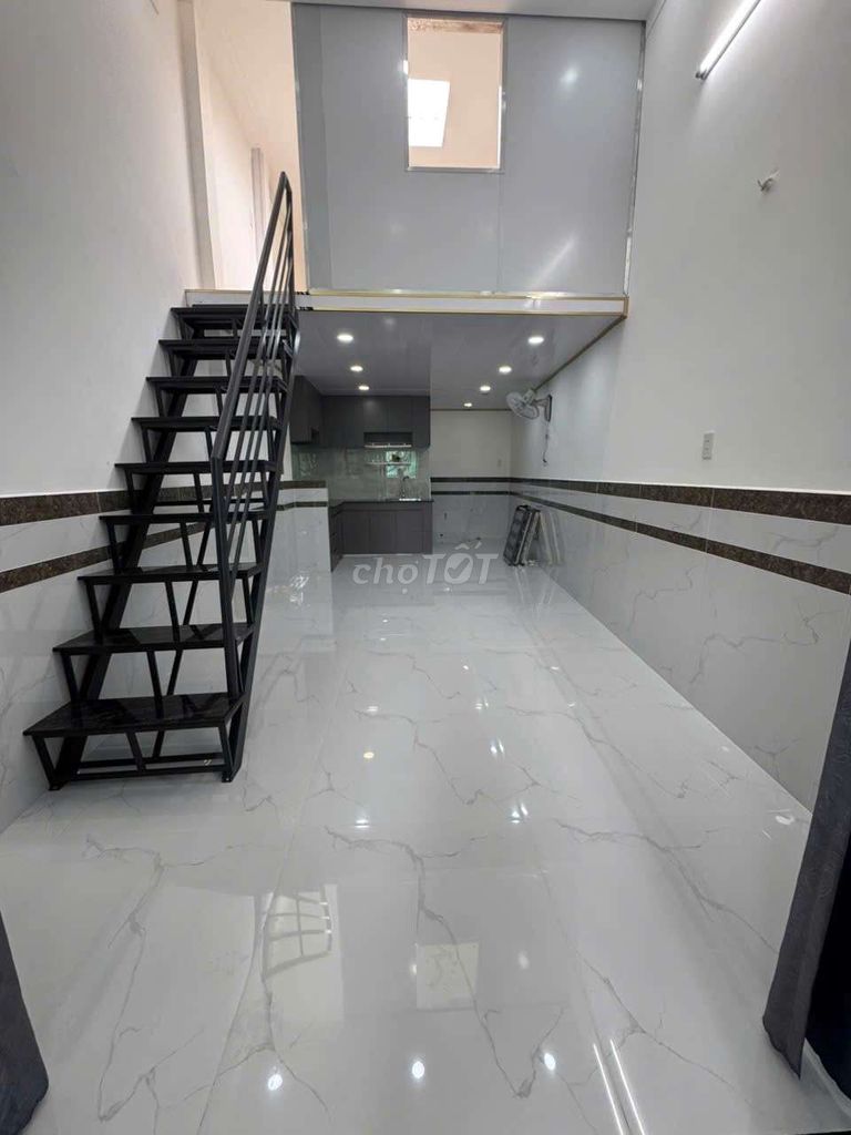 New house clear of alley 3M.