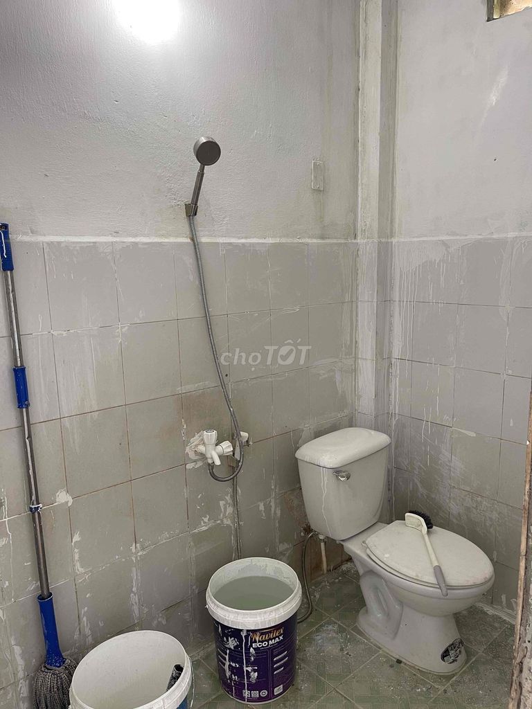 5 million a month home. Original building. 4*15 parking lot. Bà Điểm.
