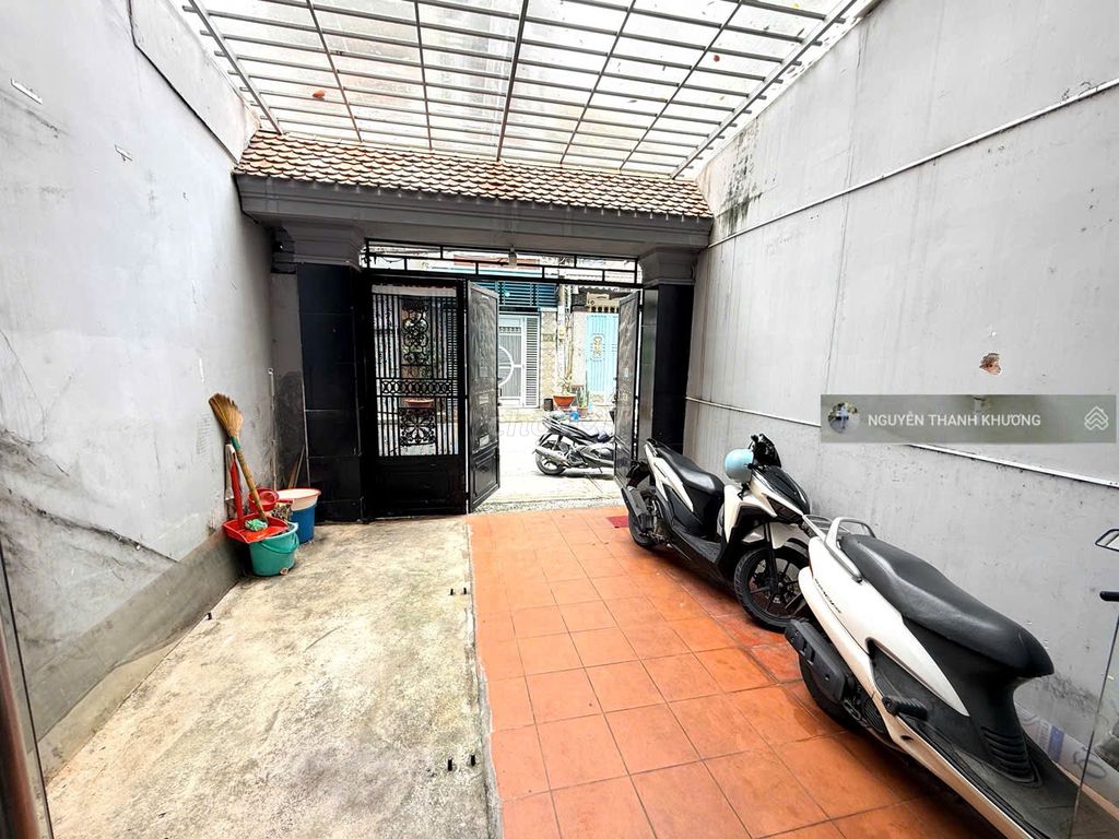 Rent Lê Thị Hồng. 1 MM 3th floor 5th bedroom 4 hxt media toilet 15 million